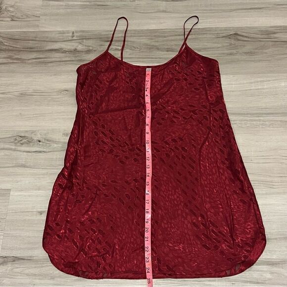 Secret Treasures burgundy chemise robe set size Medium - Picture 10 of 17